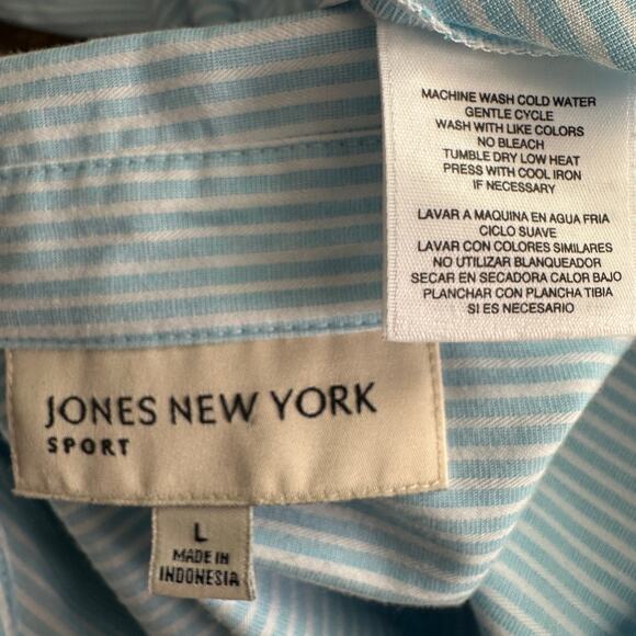 Jones New York Button Down Shirt Large Blue White Stripe Beachy Preppy Coastal - Picture 6 of 8